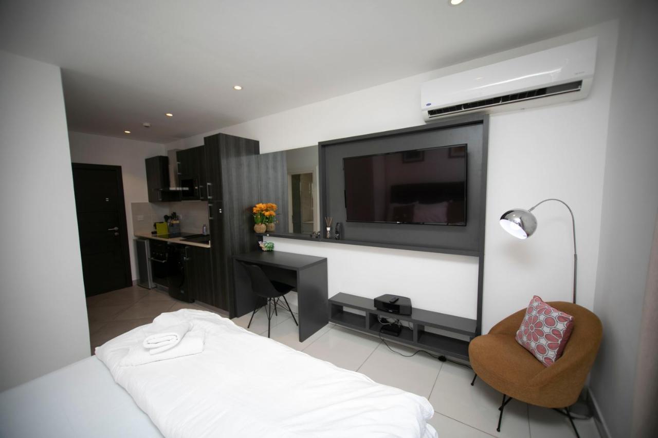 Accra Comfy Studio At Embassy Gardens Cantonments Bagian luar foto
