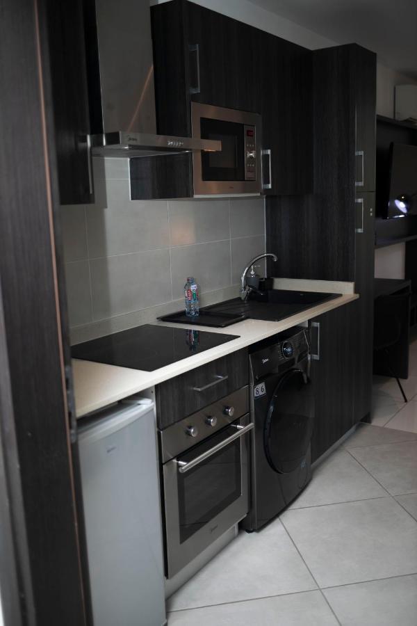 Accra Comfy Studio At Embassy Gardens Cantonments Bagian luar foto