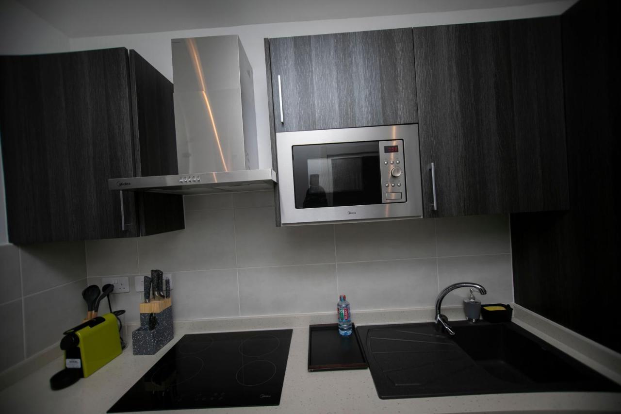 Accra Comfy Studio At Embassy Gardens Cantonments Bagian luar foto