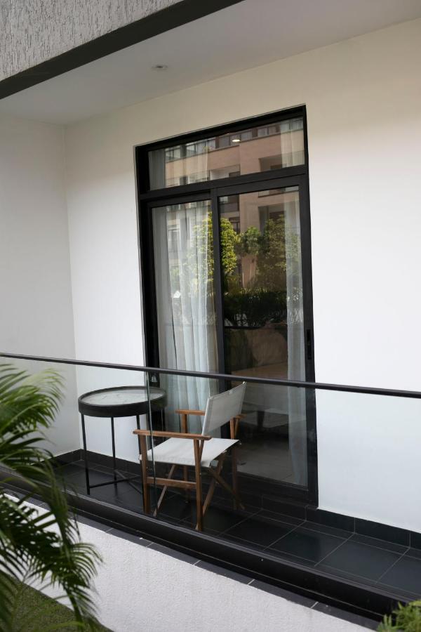 Accra Comfy Studio At Embassy Gardens Cantonments Bagian luar foto
